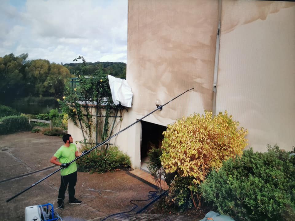 120656272 368350114538712 6262176733290943680 n